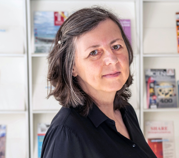 Mateja Keber | Nekaj bralnih priporočil: Močan hrbet, mehka sprednja stran in divje srce