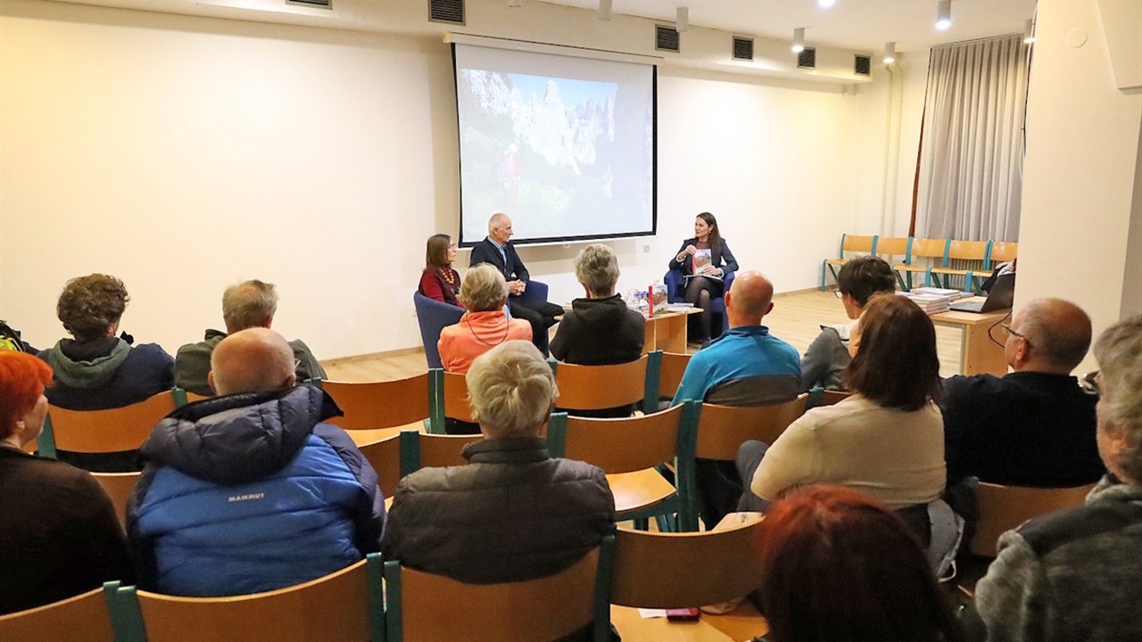 Predstavitev knjige Karnijske Alpe, izbirni vodnik