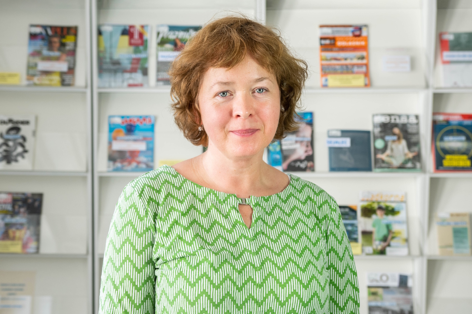 Sabina Zore: Januar v knjižnici – nove knjige na policah otroškega in mladinskega oddelka | Bralna priporočila