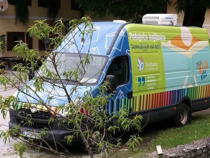 OBVESTILO za uporabnike potujoče knjižnice