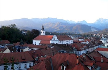 Pripovedovalski večer Kamniške zgodbe: o tem, kako je bilo in kako še bo
